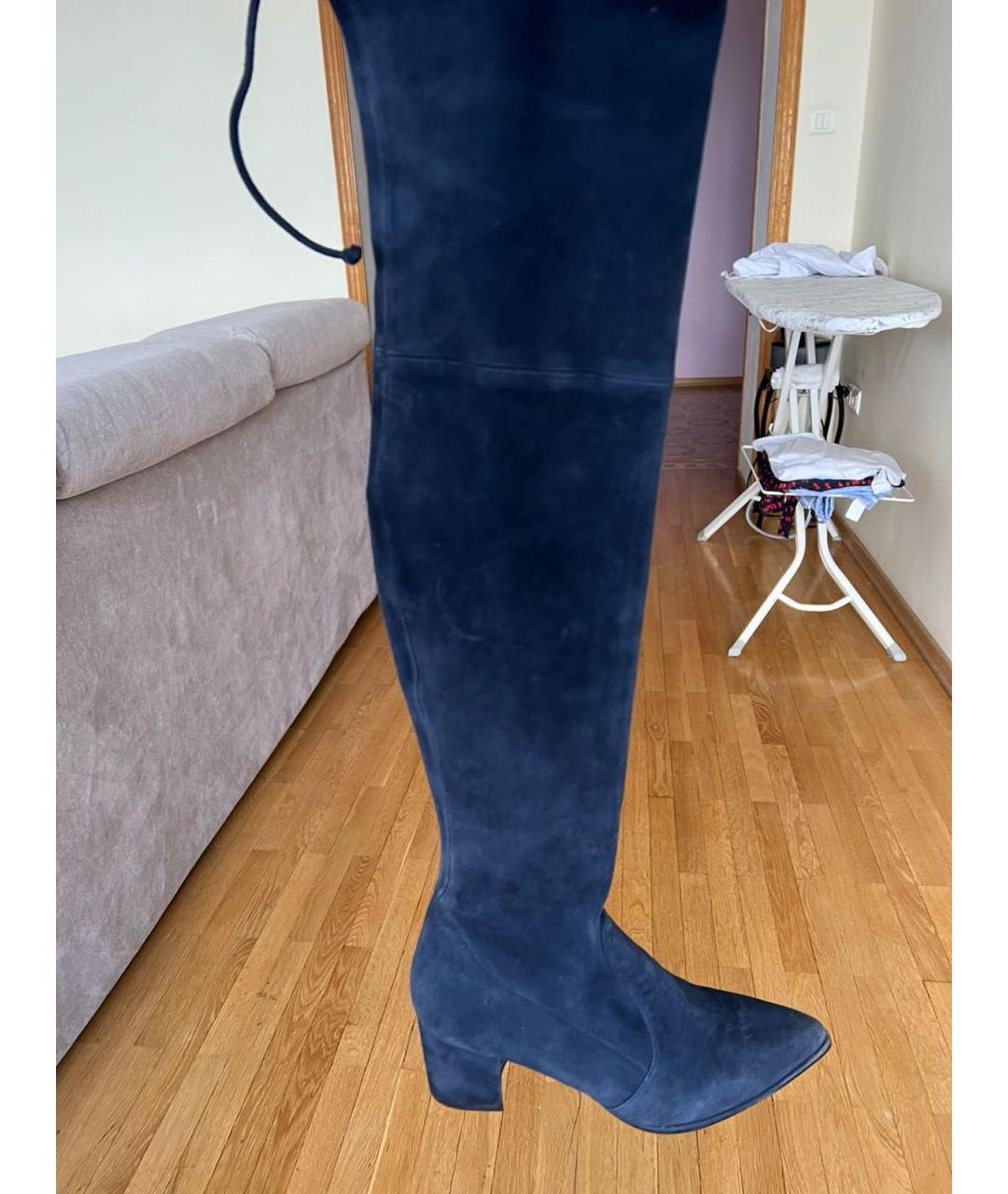 STUART WEITZMAN Темно-синие замшевые ботфорты, фото 6