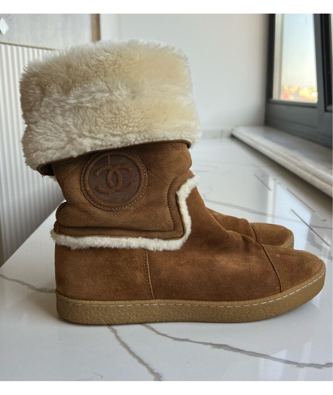 CHANEL Коричневые замшевые сапоги, фото 9