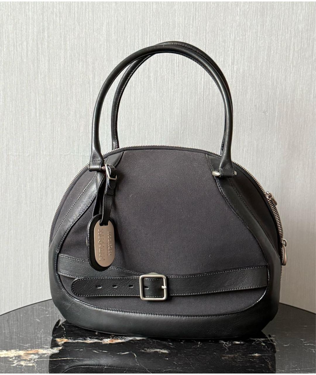 ALEXANDER MCQUEEN Черная кожаная сумка с короткими ручками, фото 2