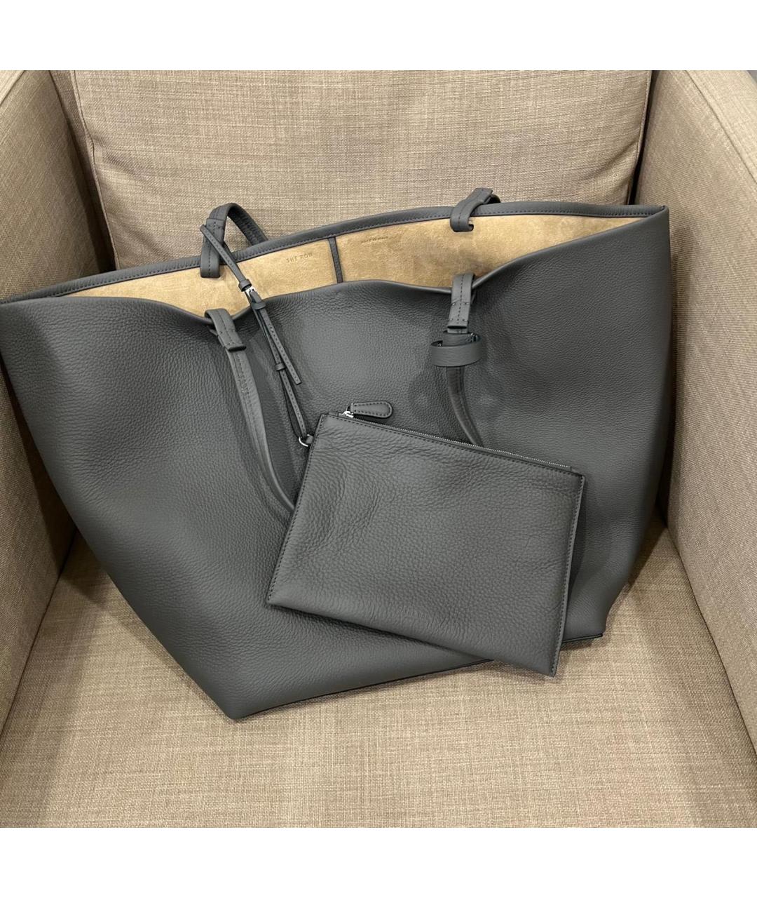 THE ROW Антрацитовая кожаная сумка тоут, фото 3