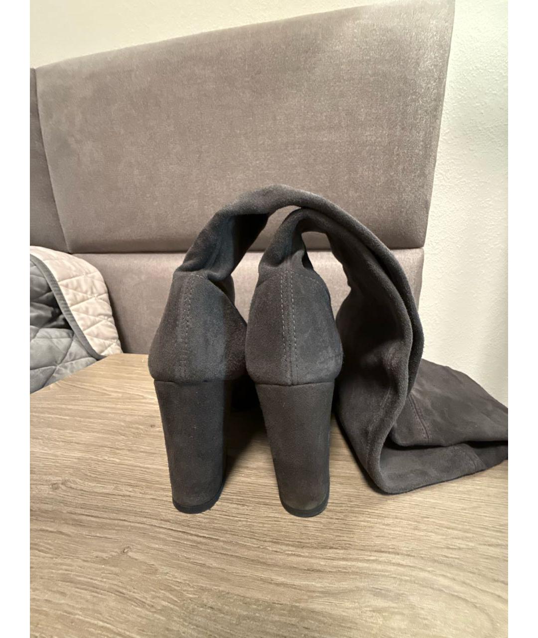 STUART WEITZMAN Антрацитовые замшевые ботфорты, фото 4