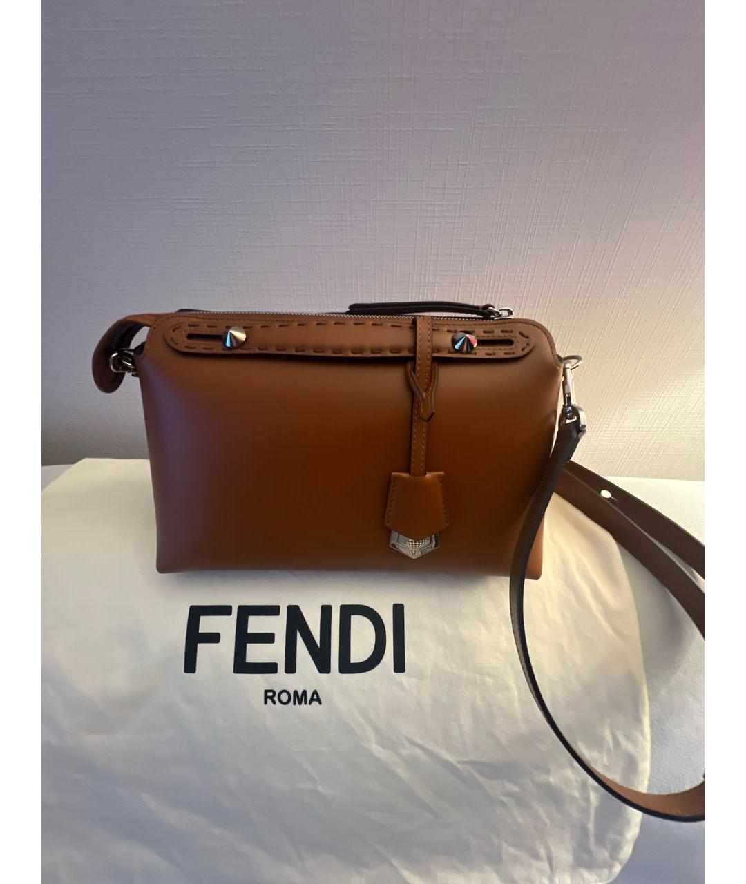 FENDI Коричневая кожаная сумка через плечо, фото 5