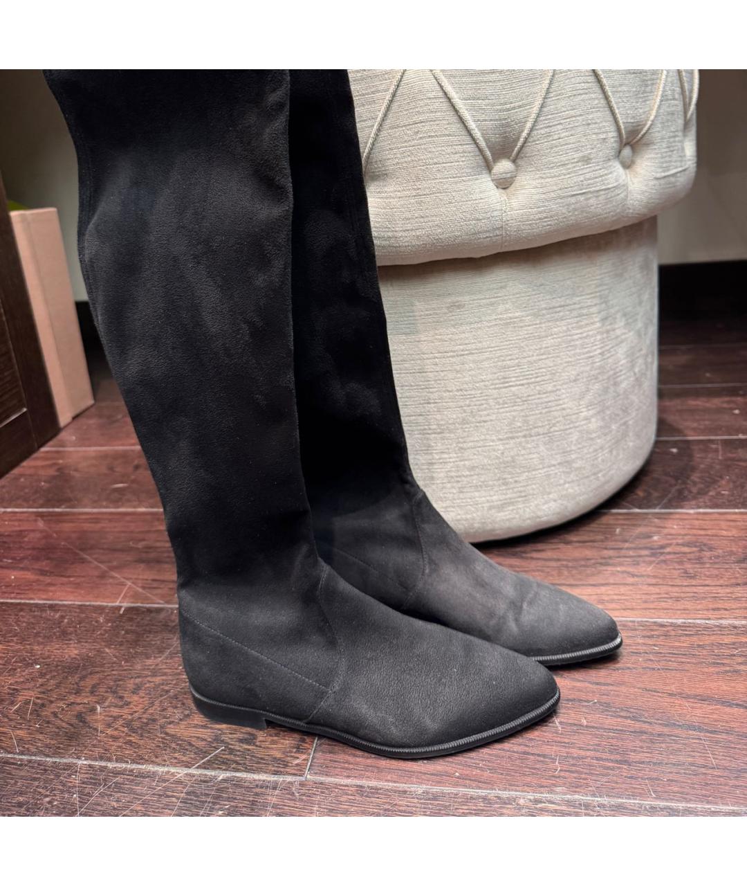 STUART WEITZMAN Черные замшевые ботфорты, фото 3