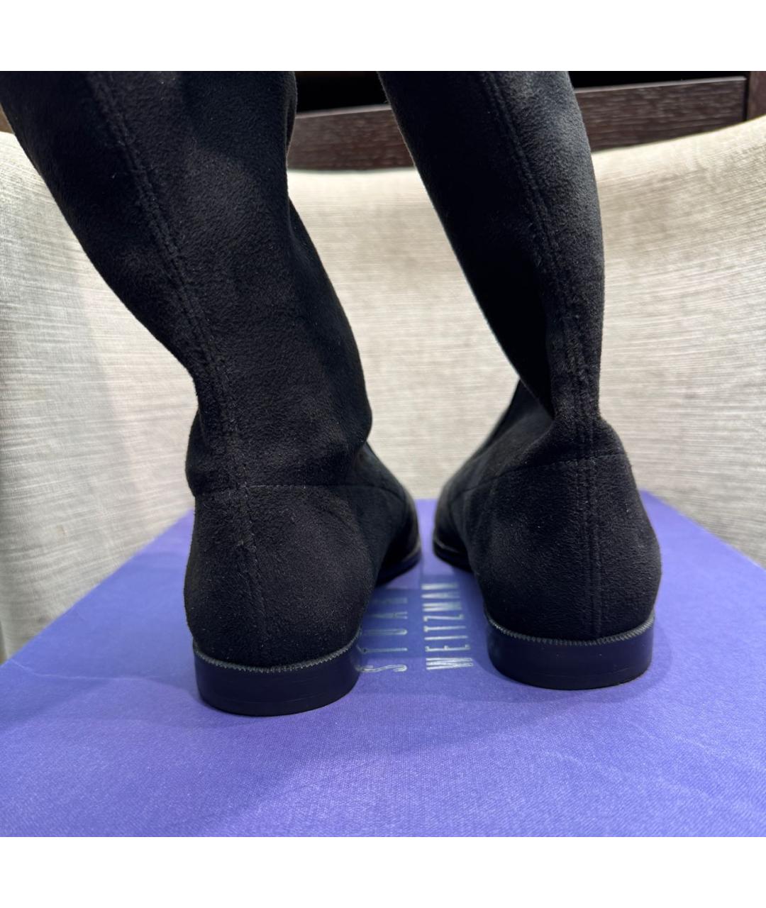 STUART WEITZMAN Черные замшевые ботфорты, фото 4