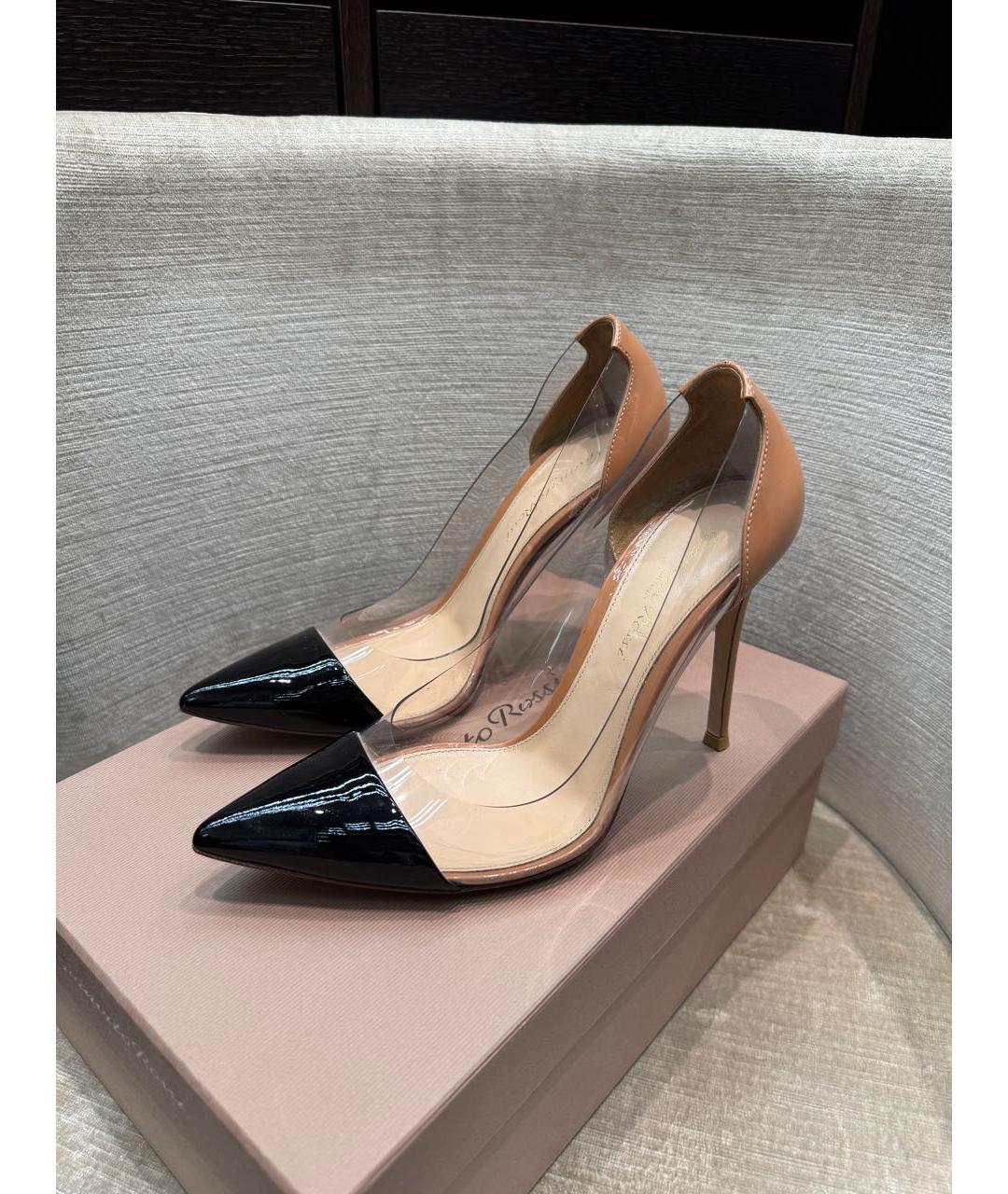 GIANVITO ROSSI Бежевые кожаные туфли, фото 2