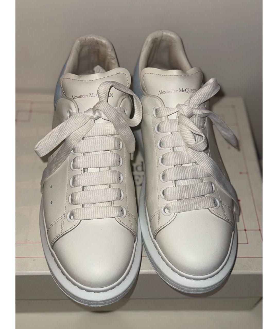 ALEXANDER MCQUEEN Белые кожаные кроссовки, фото 2