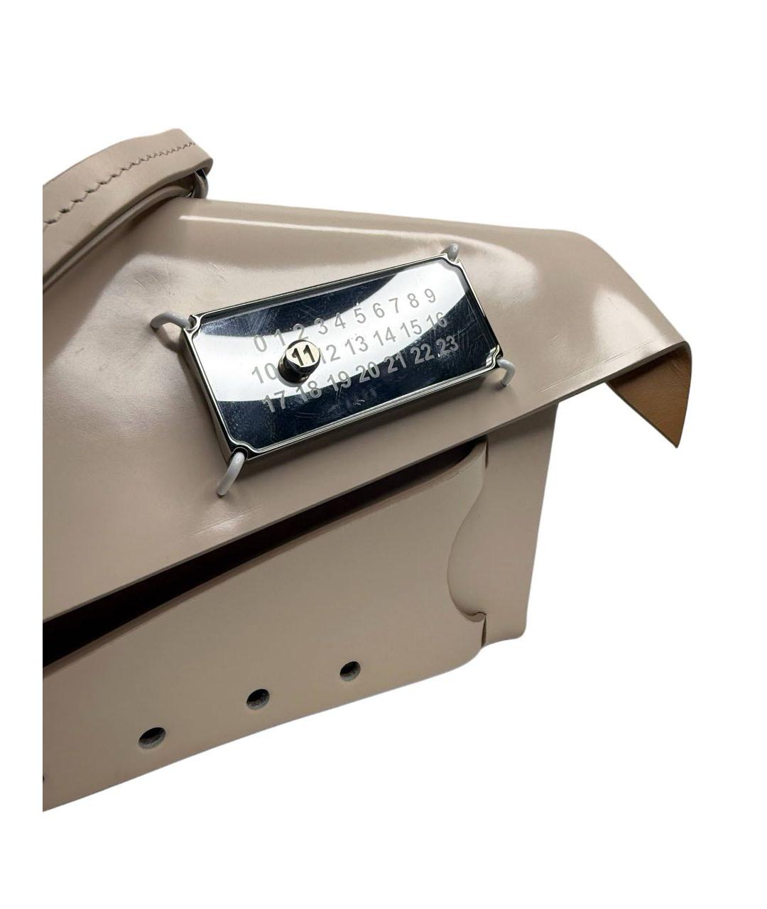 MAISON MARGIELA Бежевая сумка через плечо из лакированной кожи, фото 2