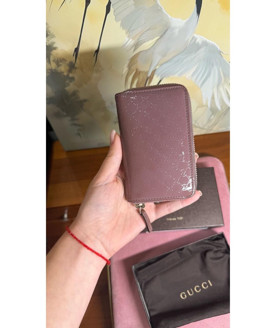GUCCI Розовый кошелек из лакированной кожи, фото 2