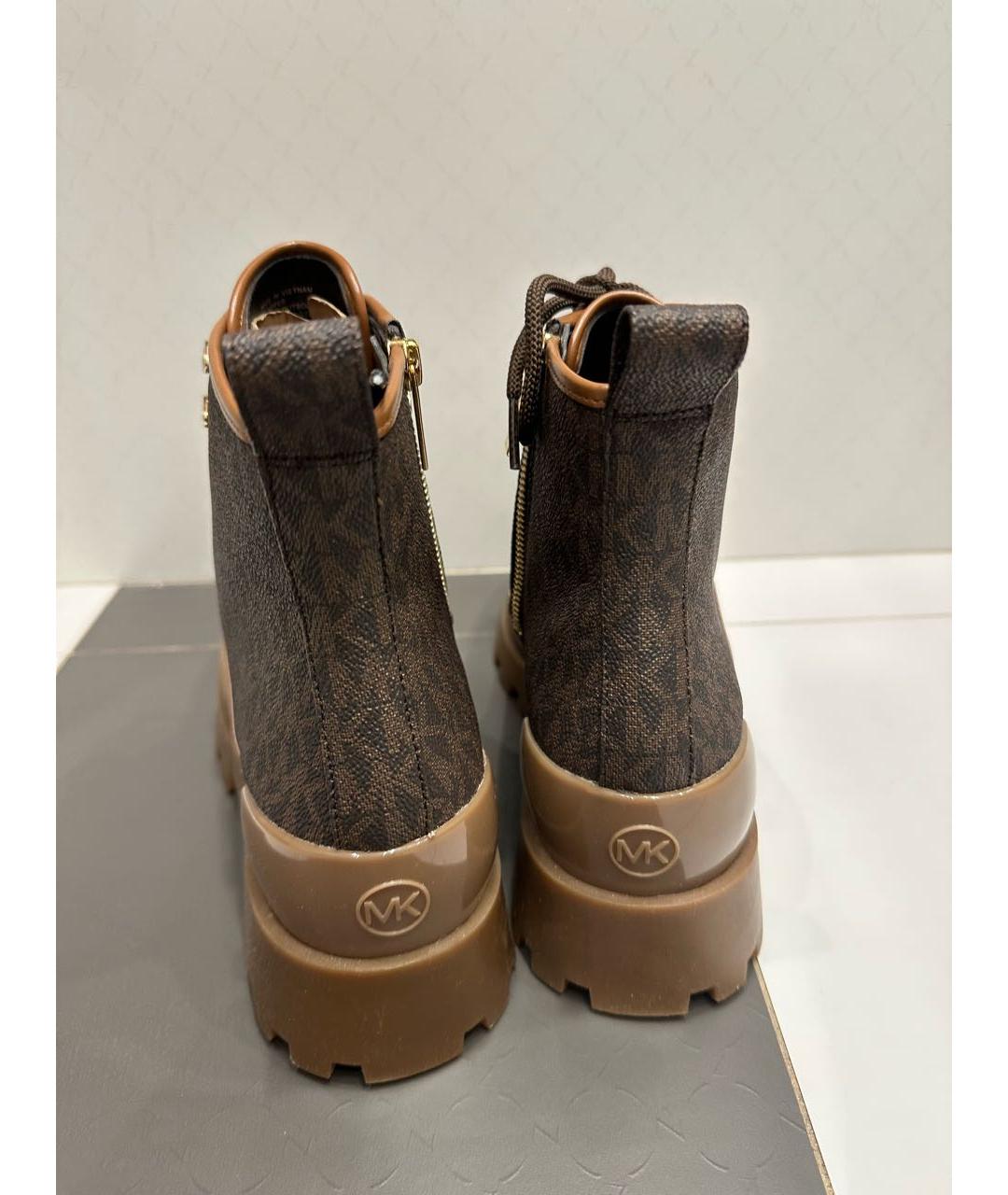 MICHAEL KORS Коричневые ботинки из искусственной кожи, фото 4