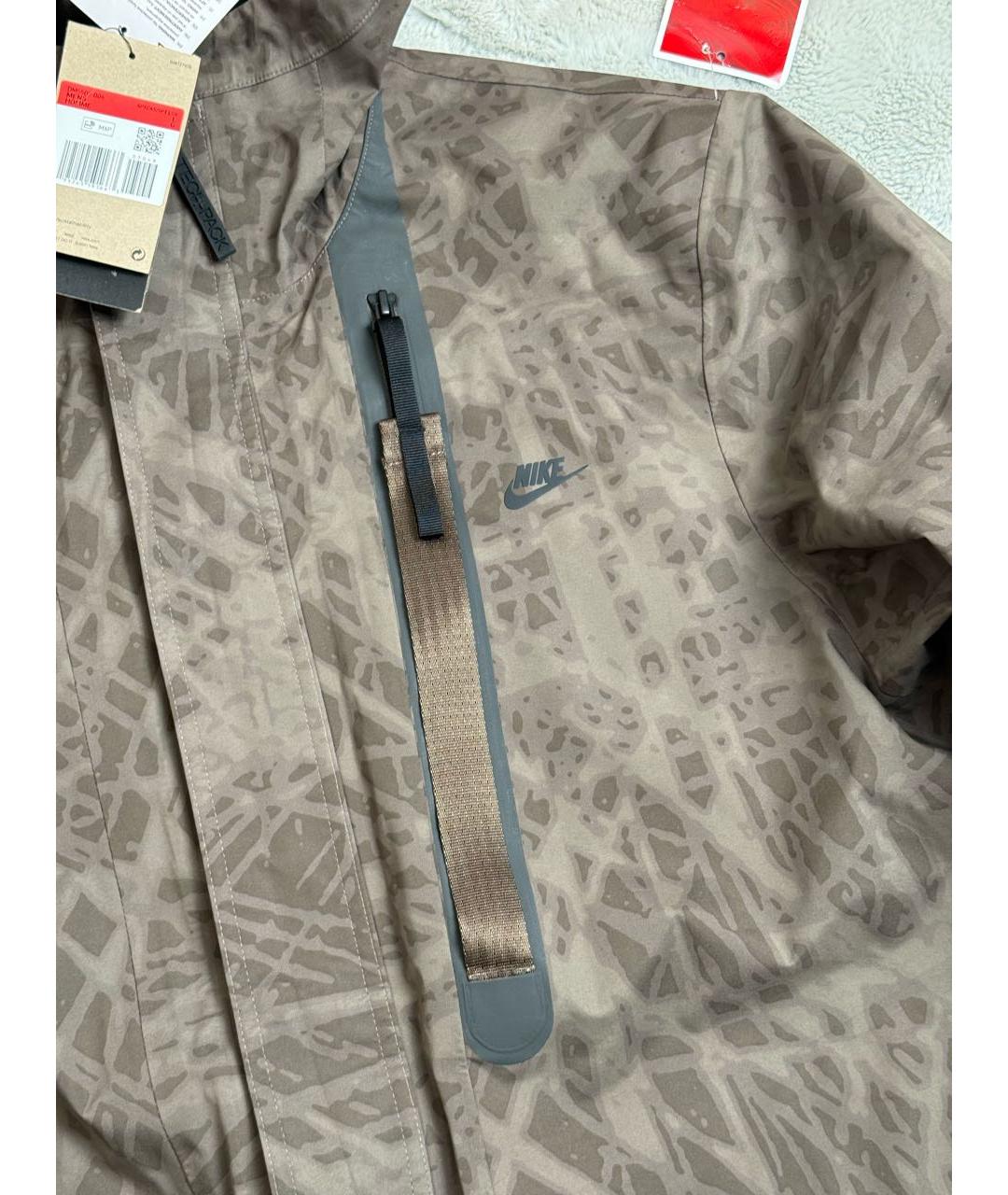 NIKE Коричневая полиэстеровая куртка, фото 3