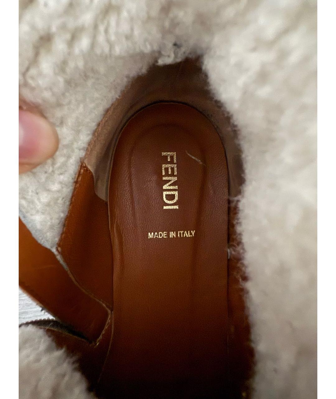 FENDI Бежевые нубуковые сапоги, фото 3