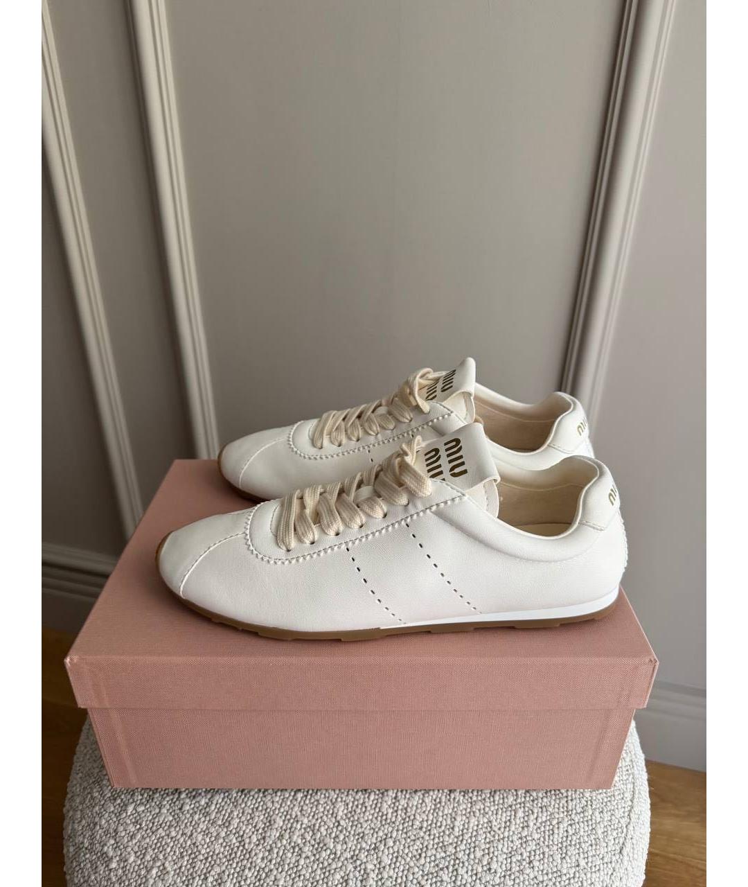 MIU MIU Белые кожаные кеды, фото 3