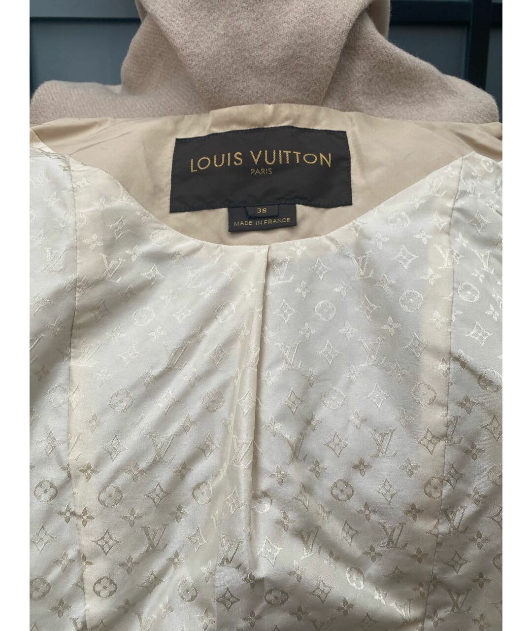 LOUIS VUITTON PRE-OWNED Бежевое шерстяное пальто, фото 3