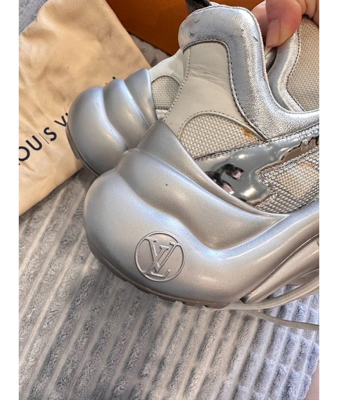 LOUIS VUITTON Серебряные кожаные кроссовки, фото 5