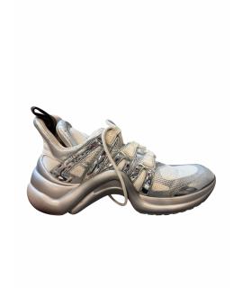 LOUIS VUITTON Кроссовки