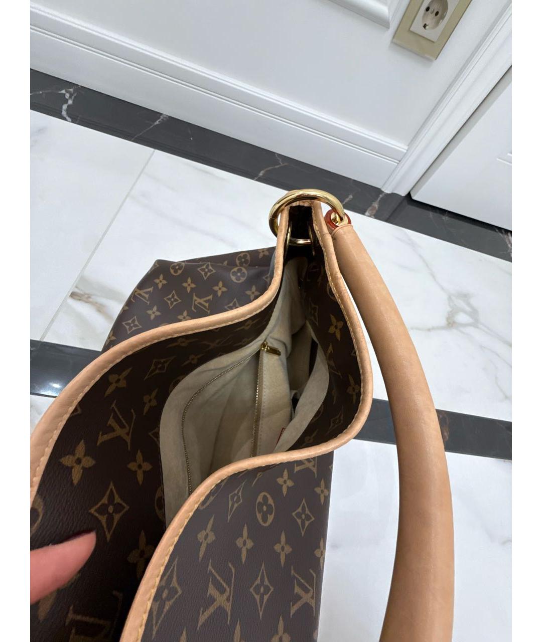 LOUIS VUITTON Коричневая кожаная сумка с короткими ручками, фото 4