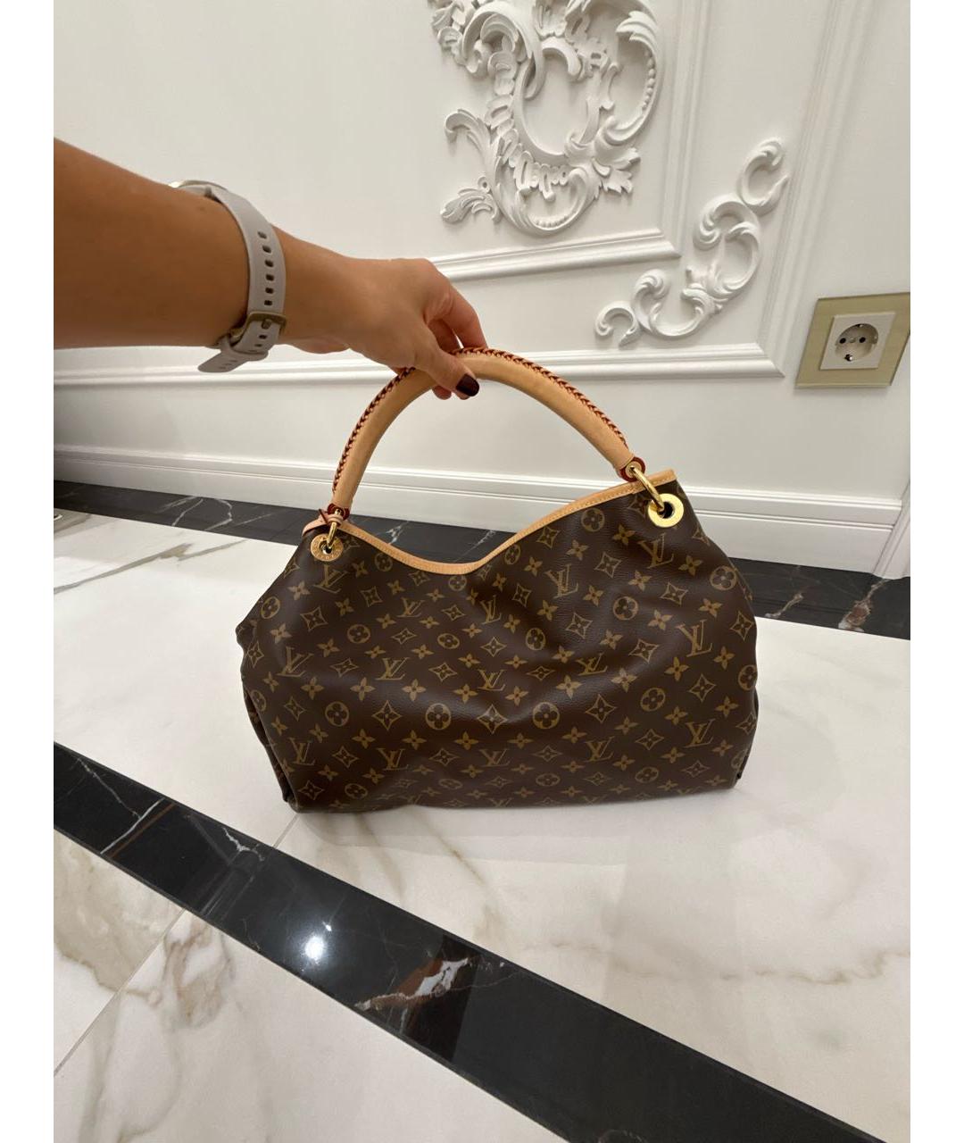 LOUIS VUITTON Коричневая кожаная сумка с короткими ручками, фото 3