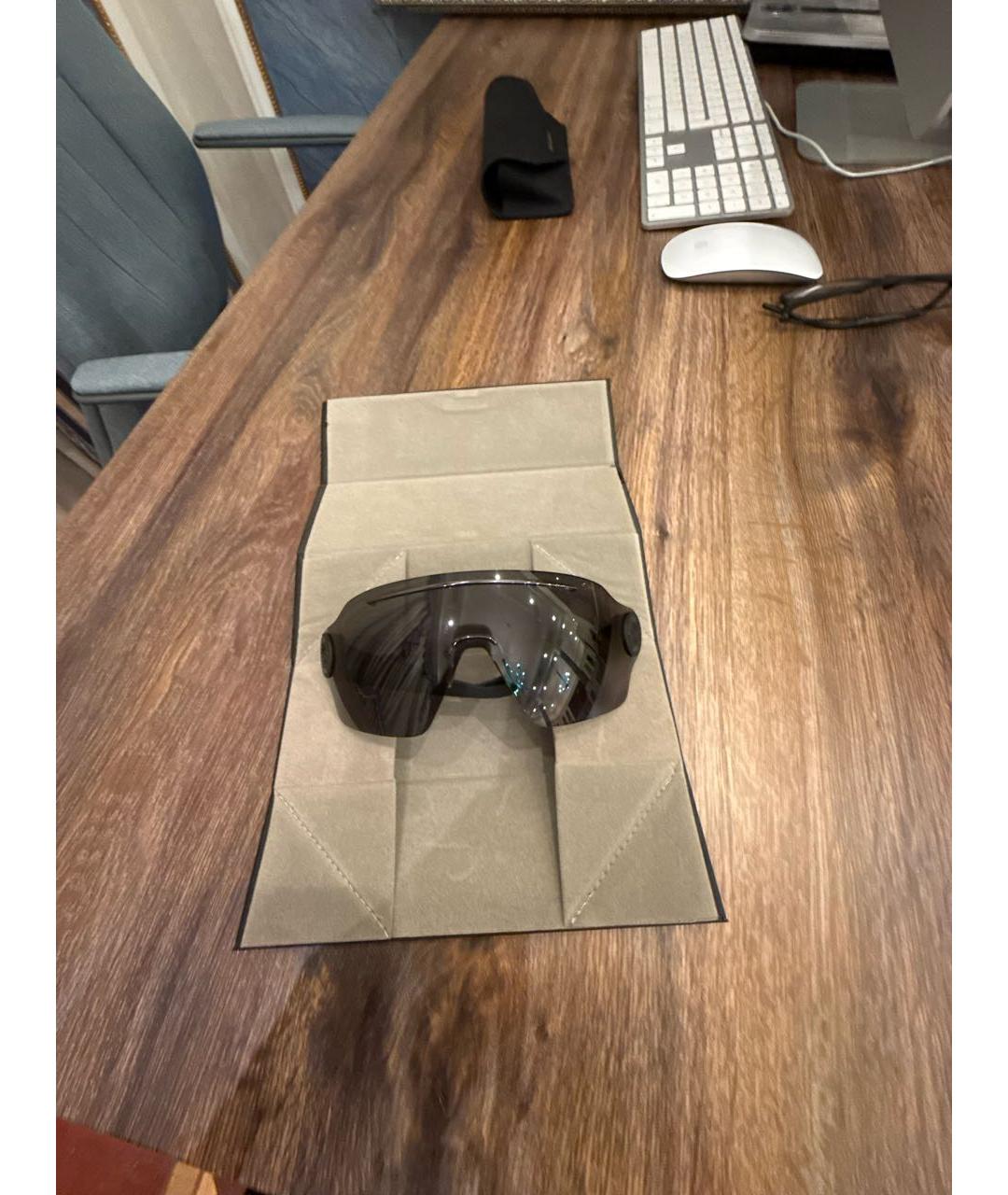 CHRISTIAN DIOR Черные пластиковые солнцезащитные очки, фото 4