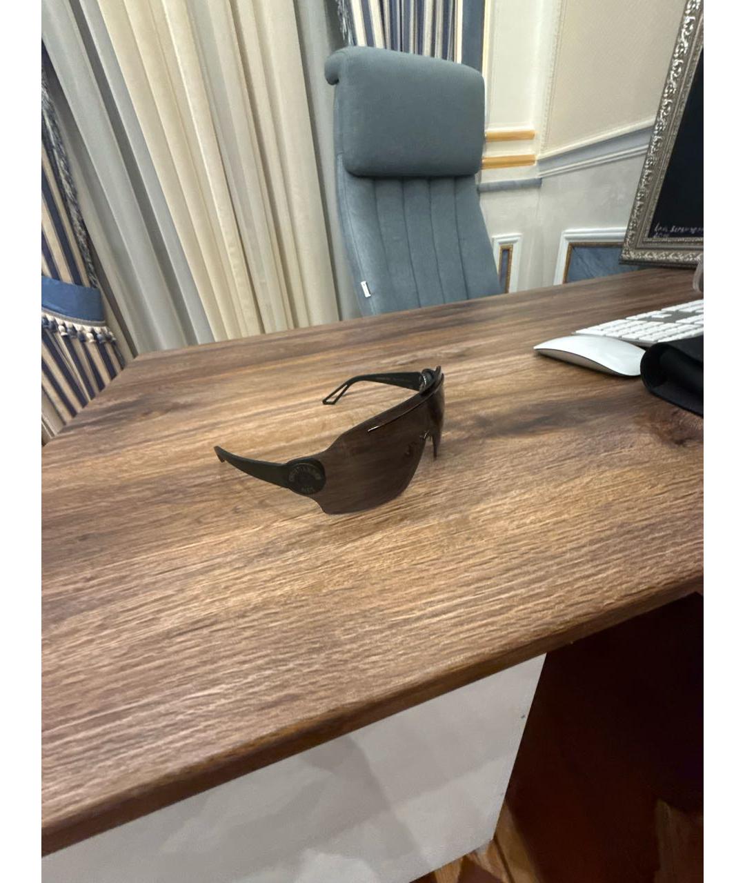 CHRISTIAN DIOR Черные пластиковые солнцезащитные очки, фото 2