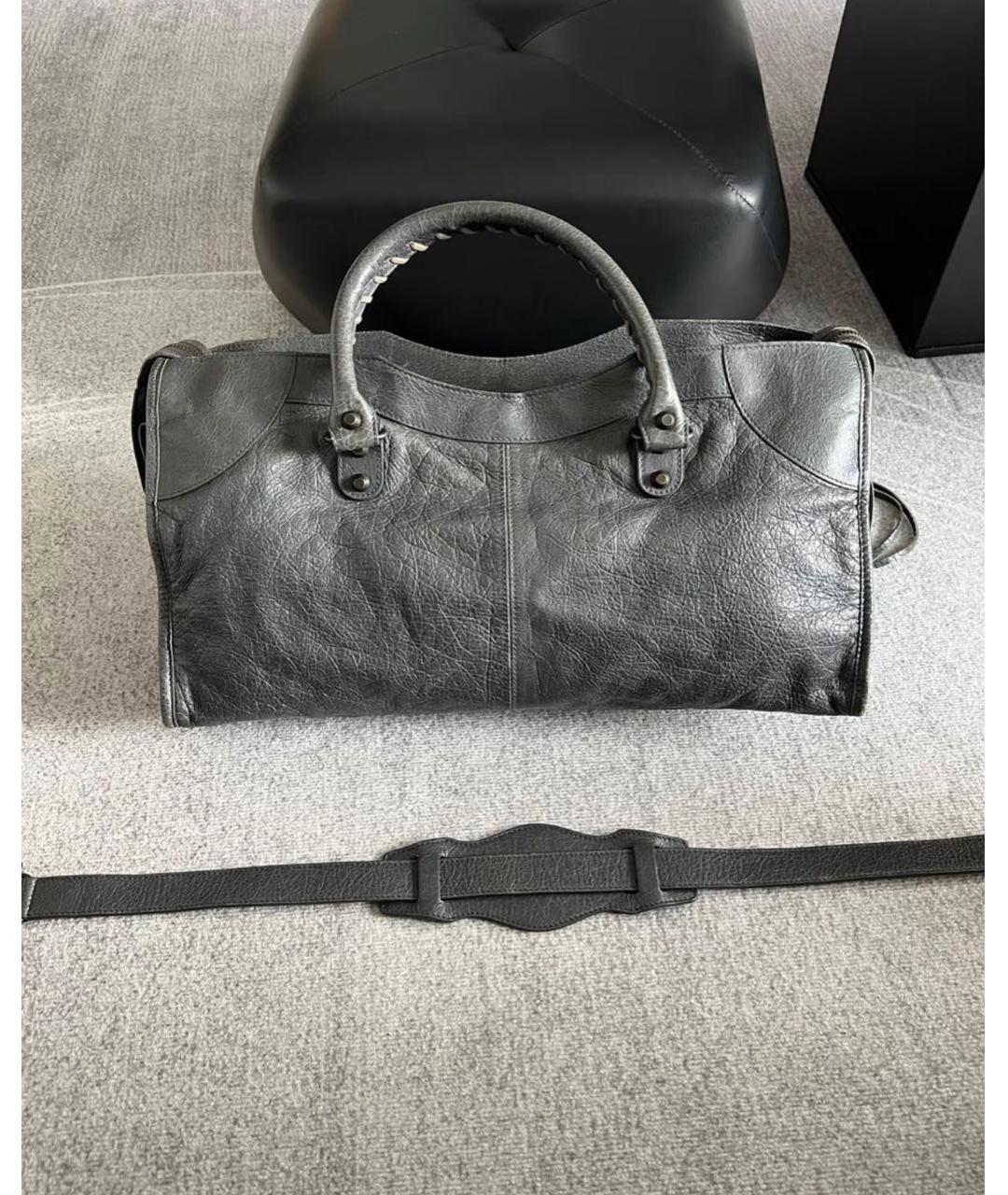 BALENCIAGA Серая кожаная сумка с короткими ручками, фото 3