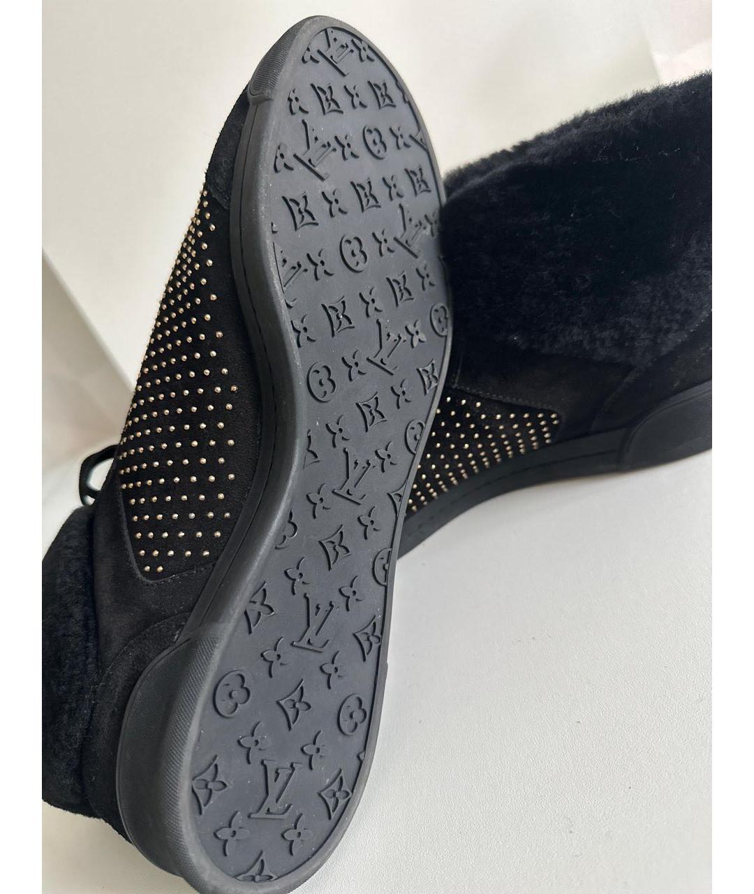 LOUIS VUITTON Черные замшевые ботинки, фото 5