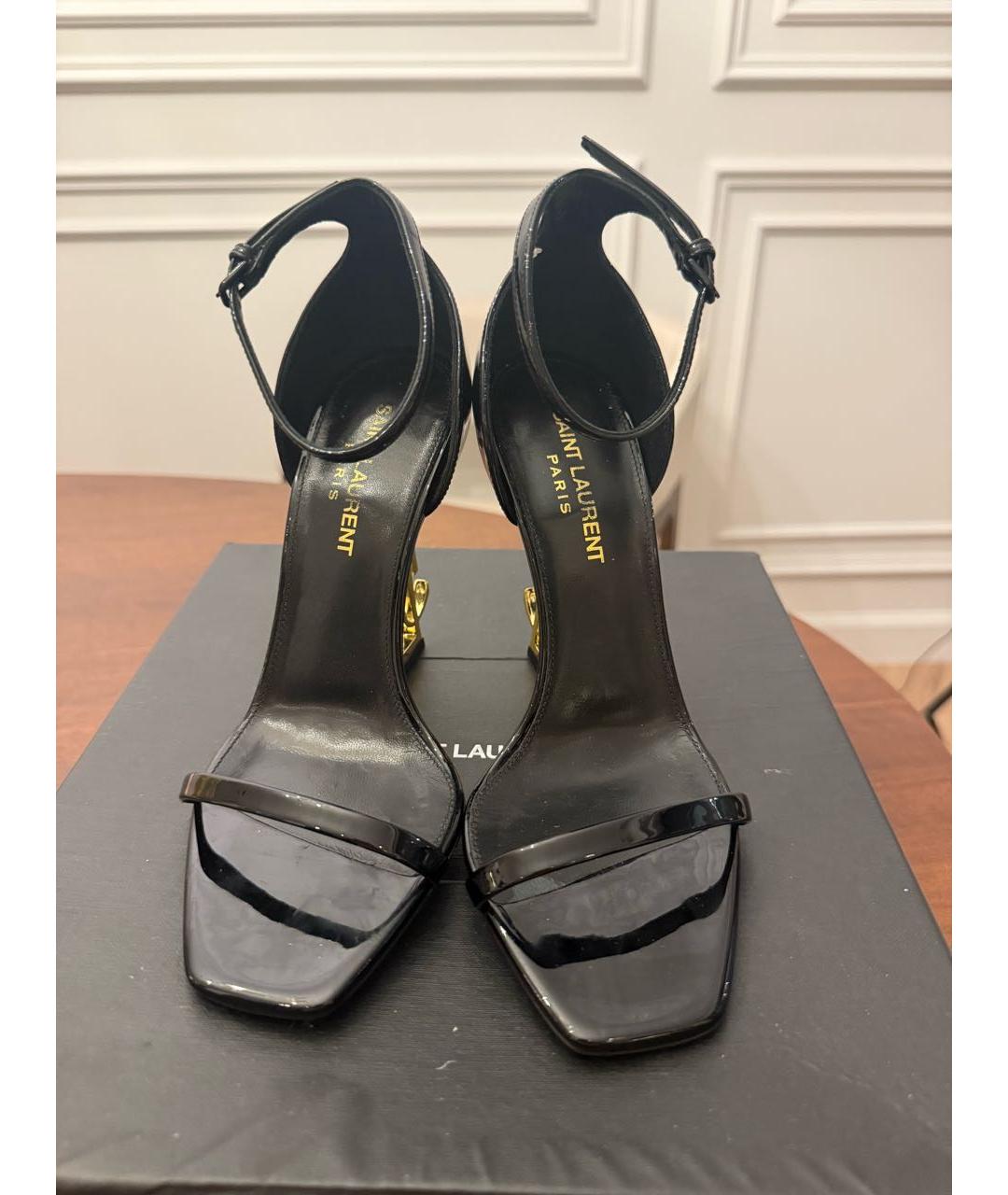 SAINT LAURENT Черные босоножки из лакированной кожи, фото 2