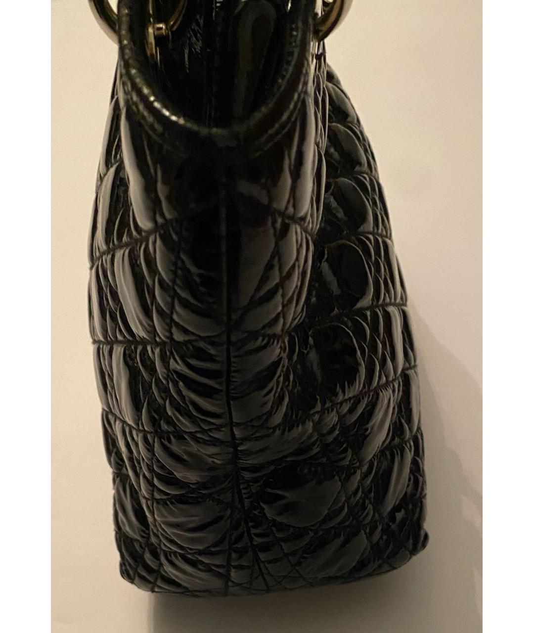 CHRISTIAN DIOR Черная сумка с короткими ручками из лакированной кожи, фото 3