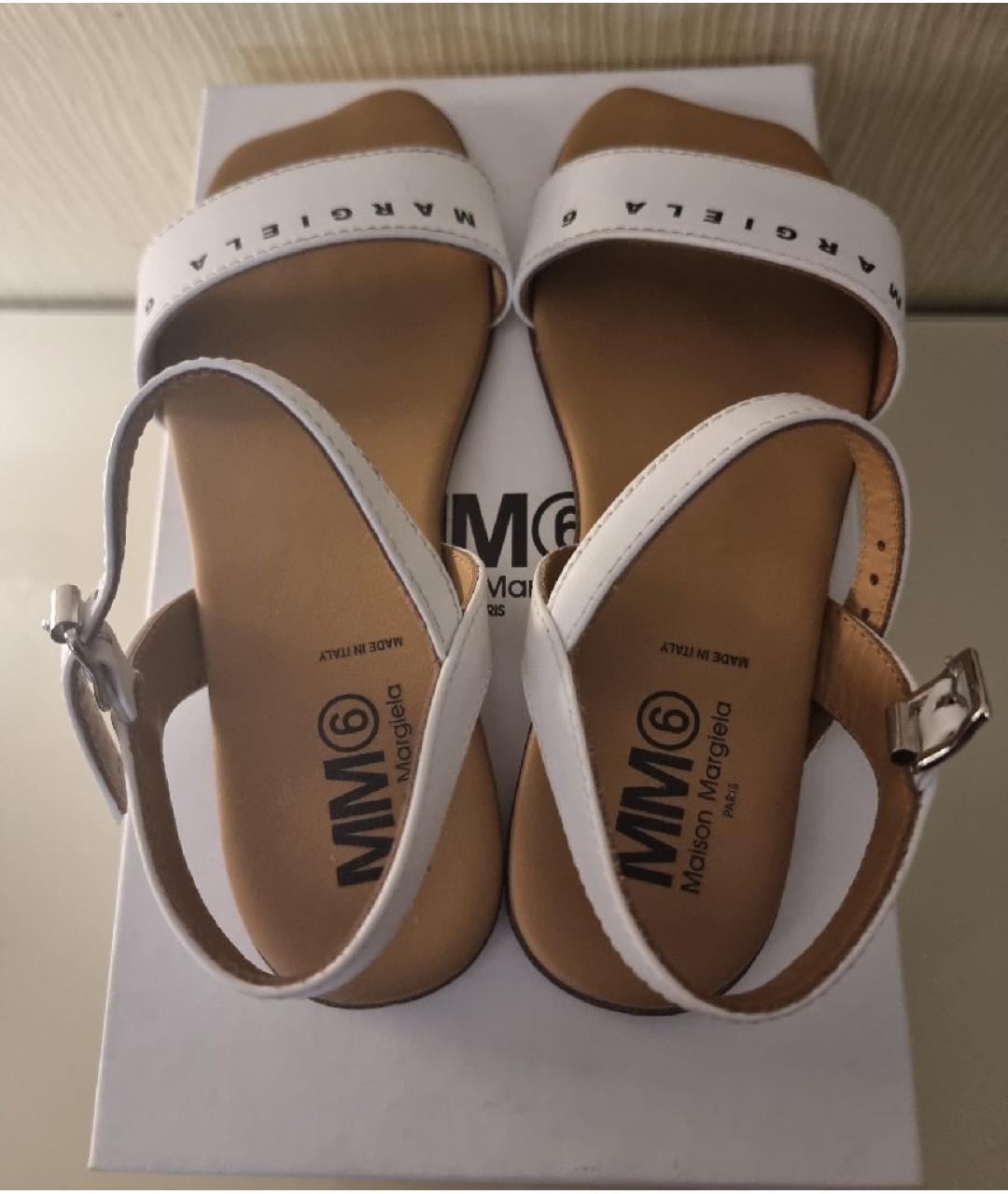 MM6 MAISON MARGIELA Белые кожаные сандалии и шлепанцы, фото 3