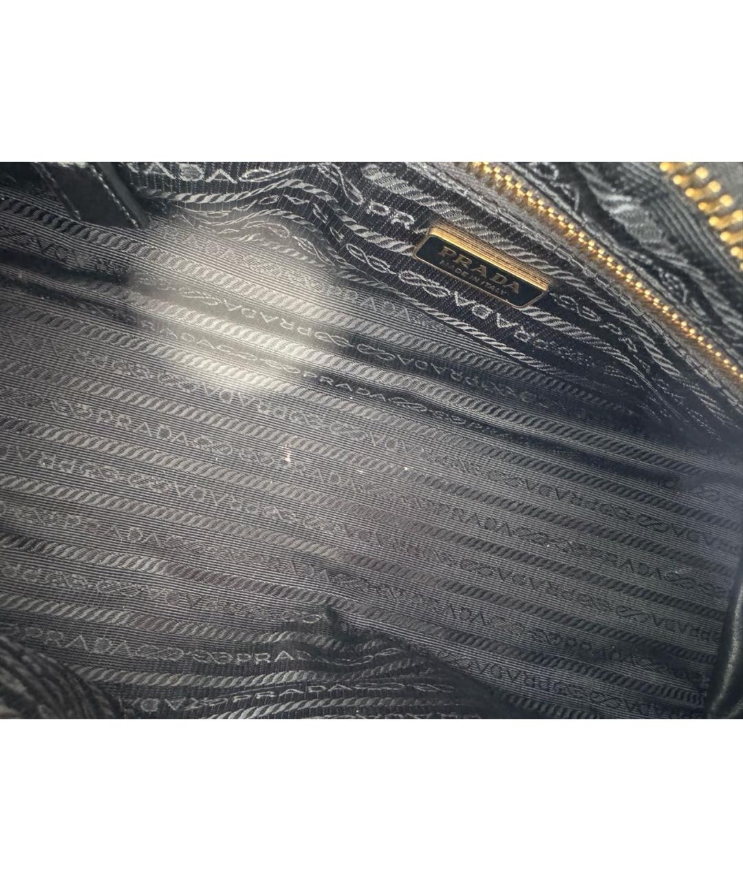 PRADA Черная сумка через плечо из лакированной кожи, фото 5