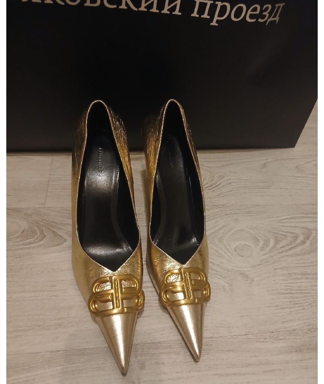 BALENCIAGA Золотые кожаные лодочки на низком каблуке, фото 2