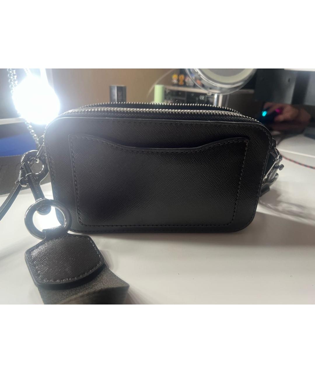 MARC BY MARC JACOBS Серая сумка через плечо из лакированной кожи, фото 3