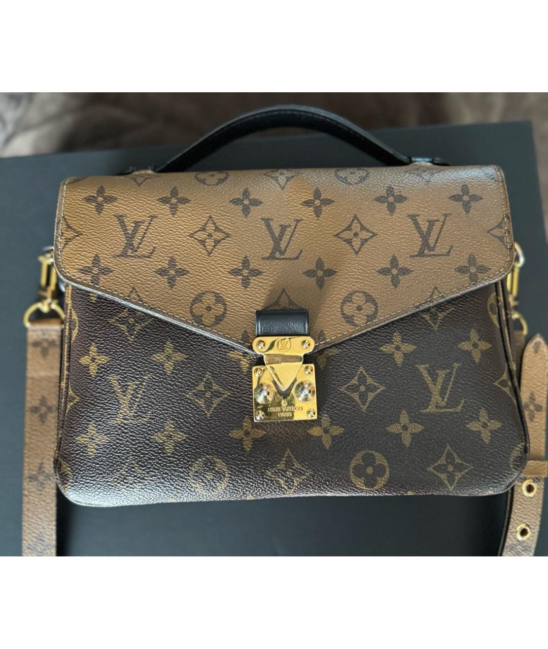 LOUIS VUITTON Коричневая сумка через плечо из искусственной кожи, фото 3