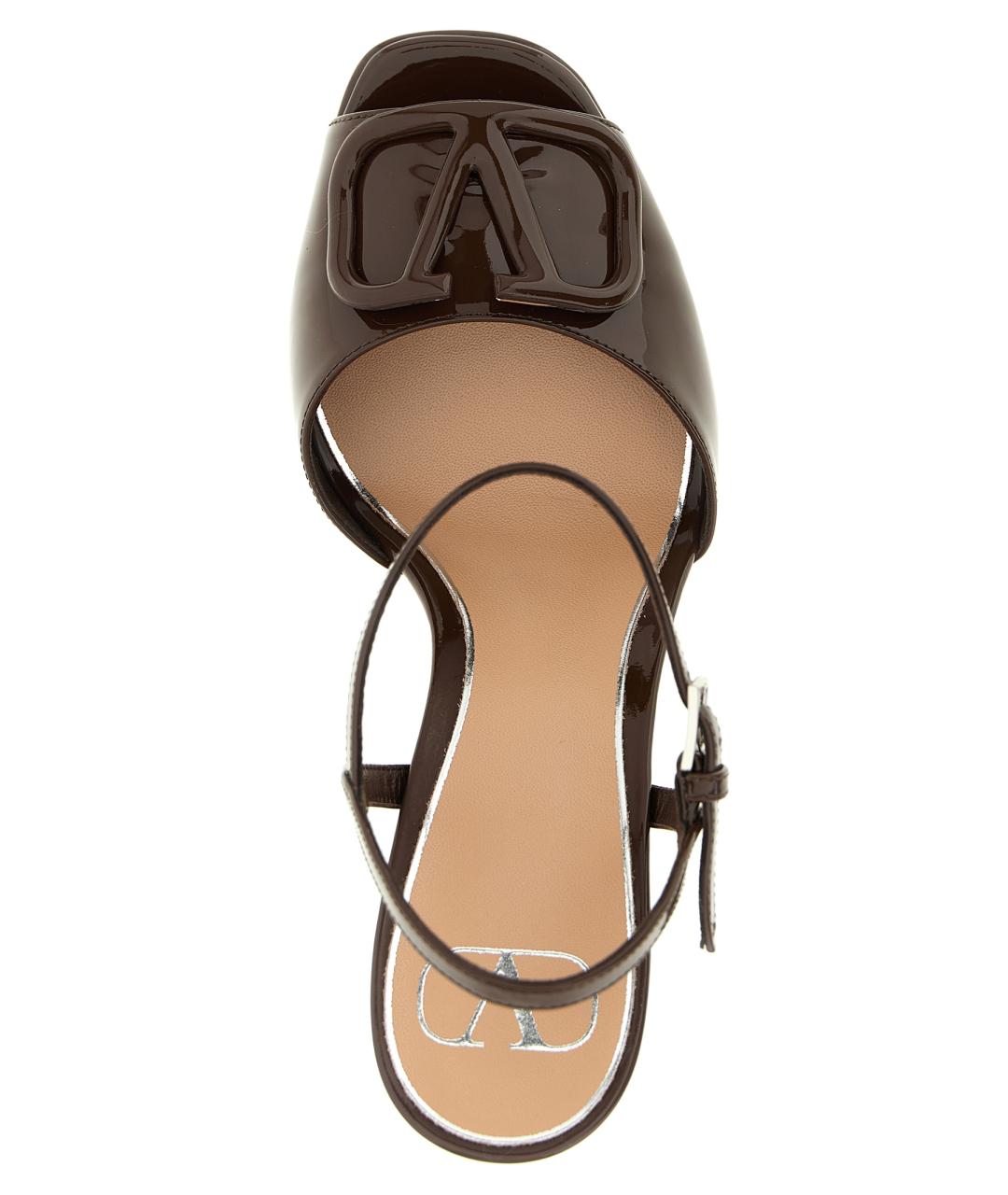 VALENTINO Коричневые босоножки из лакированной кожи, фото 4