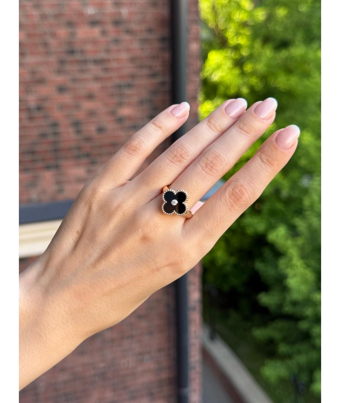 VAN CLEEF & ARPELS Черное кольцо из желтого золота, фото 4