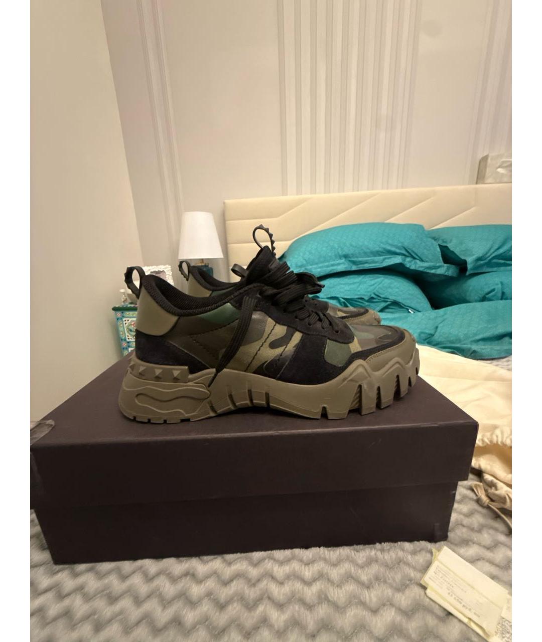 VALENTINO Хаки кожаные низкие кроссовки / кеды, фото 8
