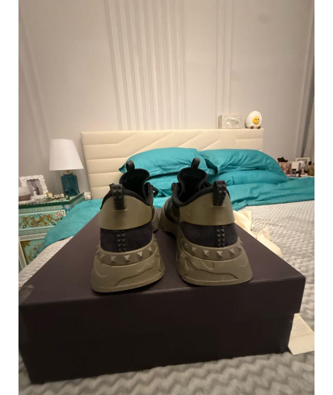 VALENTINO Хаки кожаные низкие кроссовки / кеды, фото 4