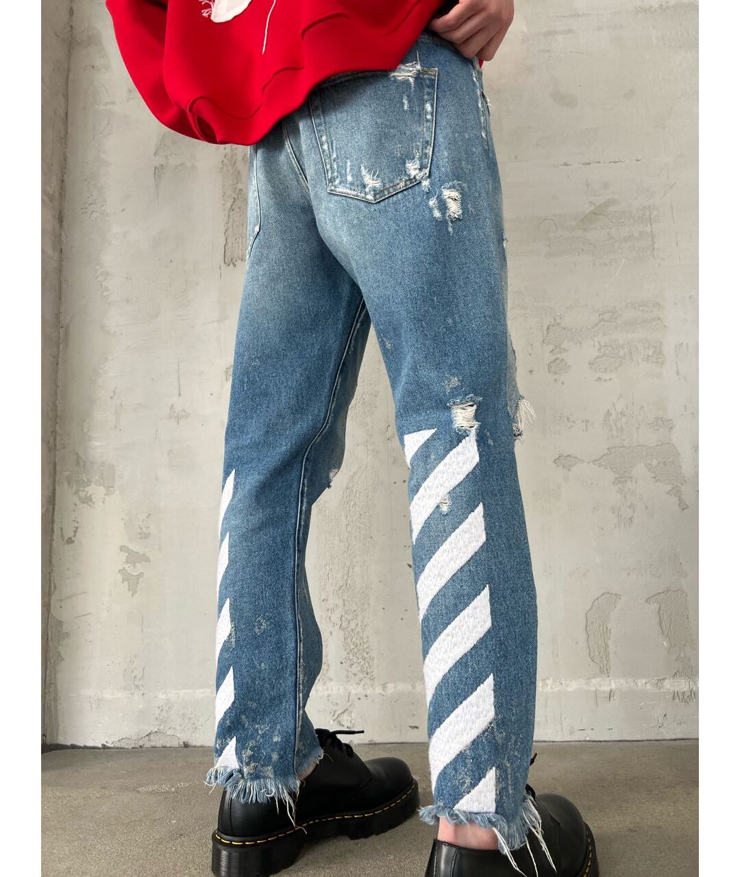 OFF-WHITE Синие хлопко-полиэстеровые прямые джинсы, фото 2