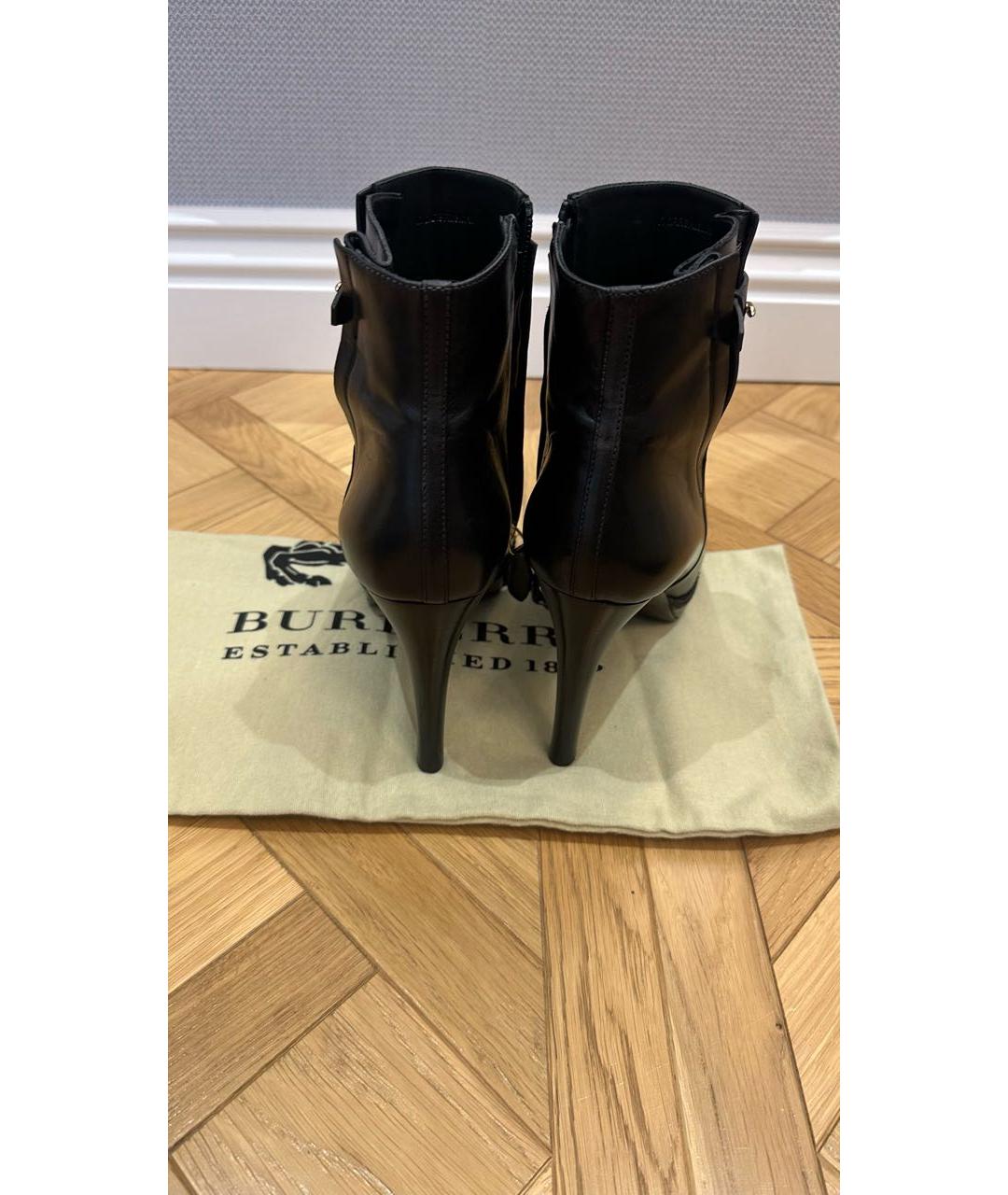 BURBERRY Черные кожаные ботильоны, фото 4