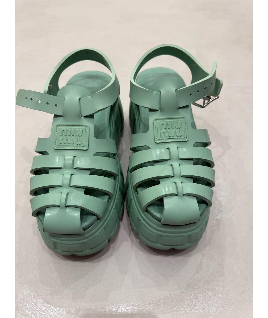 MIU MIU Резиновые босоножки, фото 2