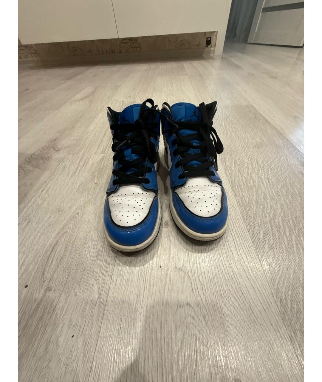 JORDAN Голубые кроссовки из лакированной кожи, фото 2