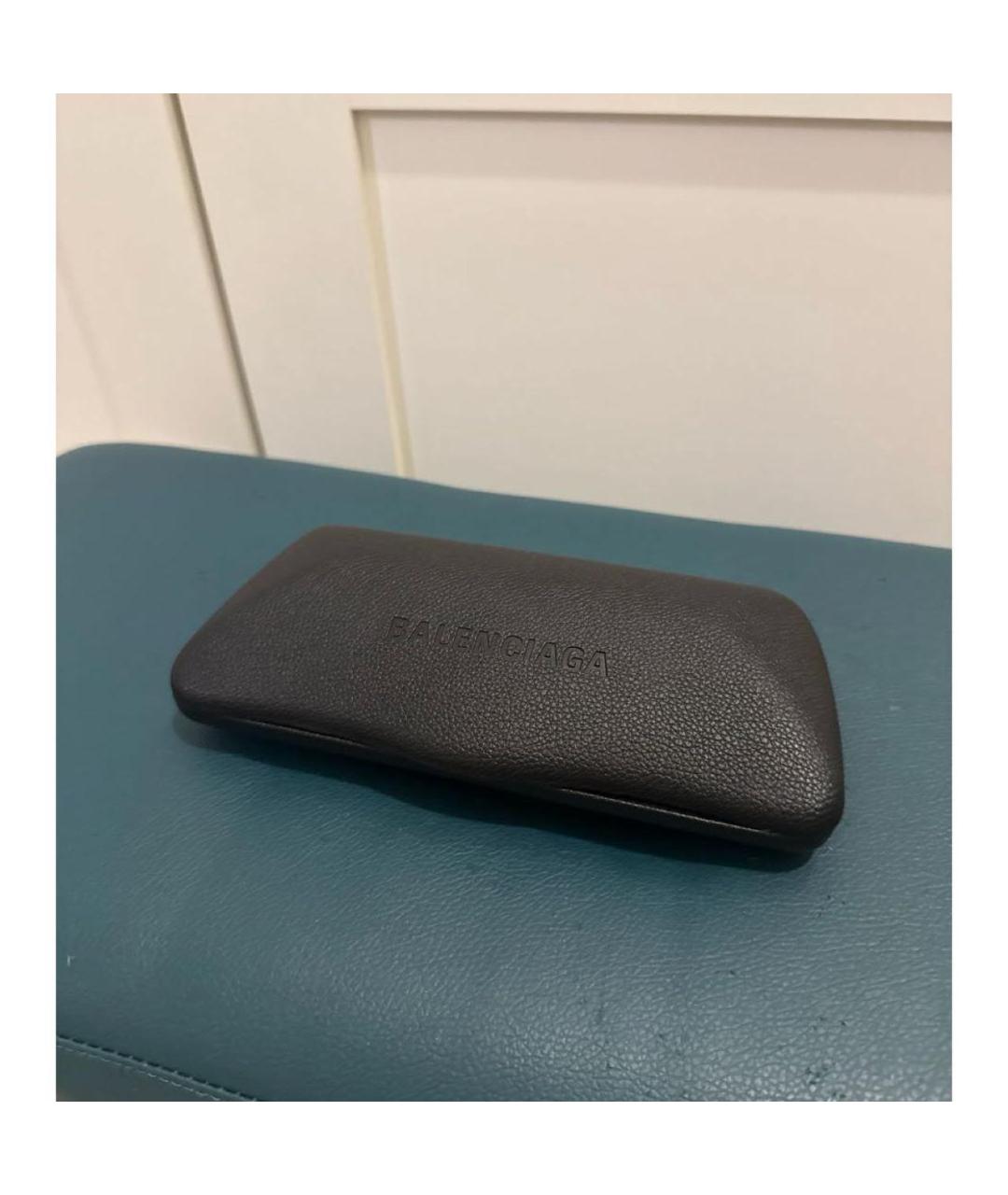 BALENCIAGA Черные пластиковые солнцезащитные очки, фото 4