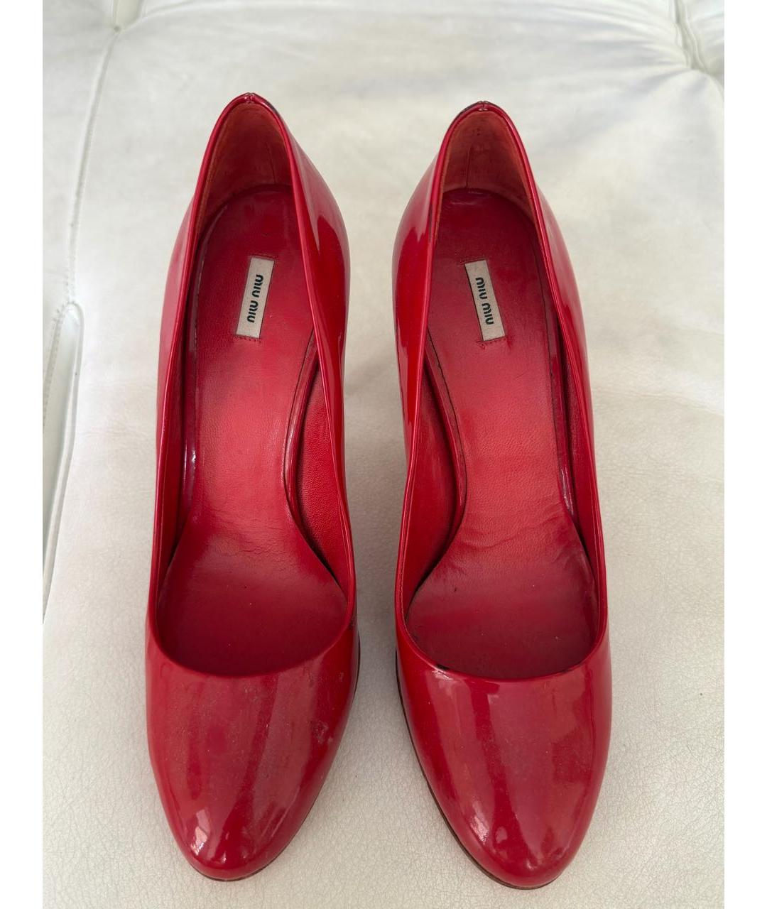 MIU MIU Красные кожаные туфли, фото 2