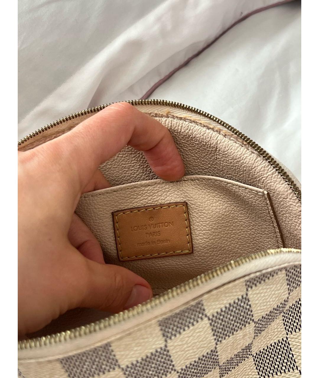 LOUIS VUITTON Белая кожаная косметичка, фото 4