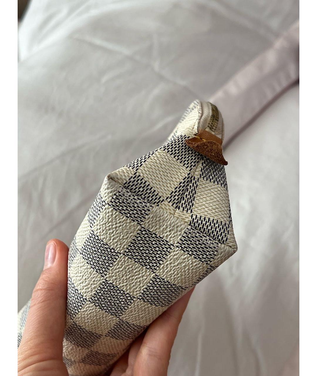 LOUIS VUITTON Белая кожаная косметичка, фото 6