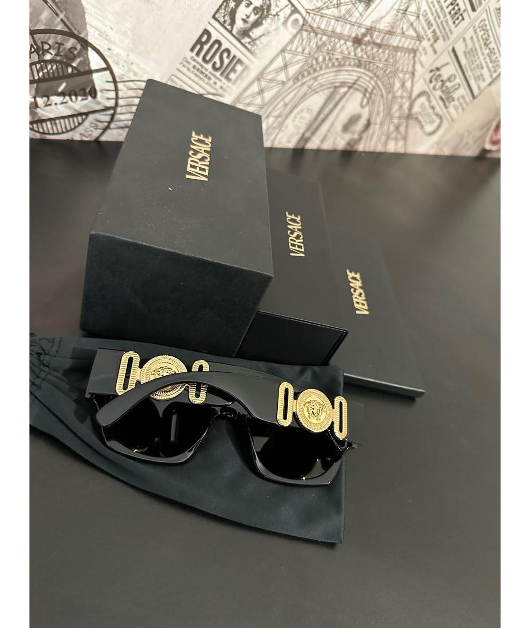 VERSACE Черные пластиковые солнцезащитные очки, фото 4