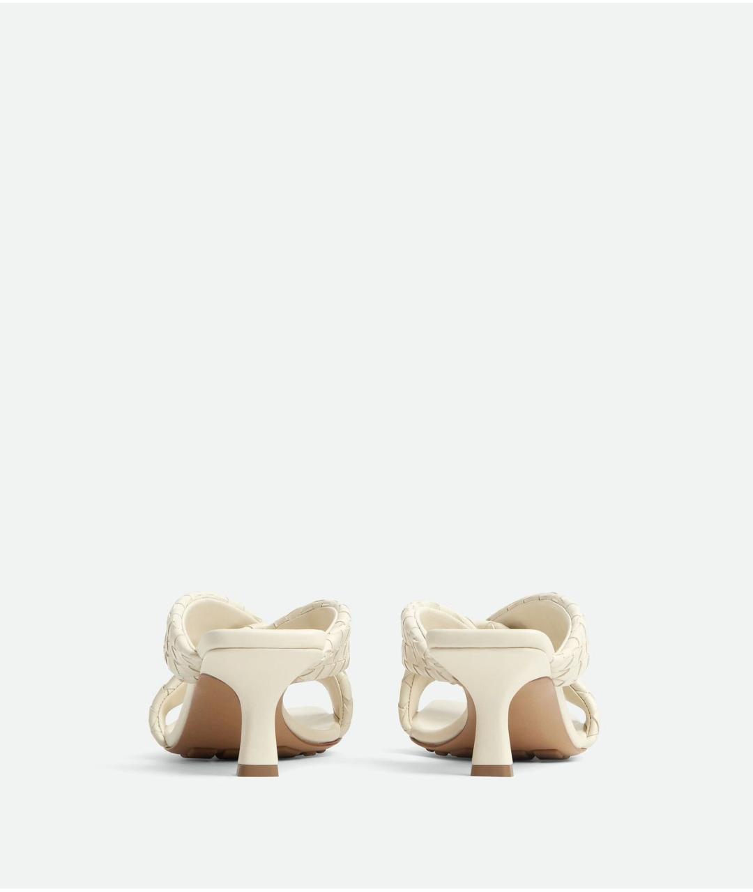 BOTTEGA VENETA Белые кожаные мюли, фото 3