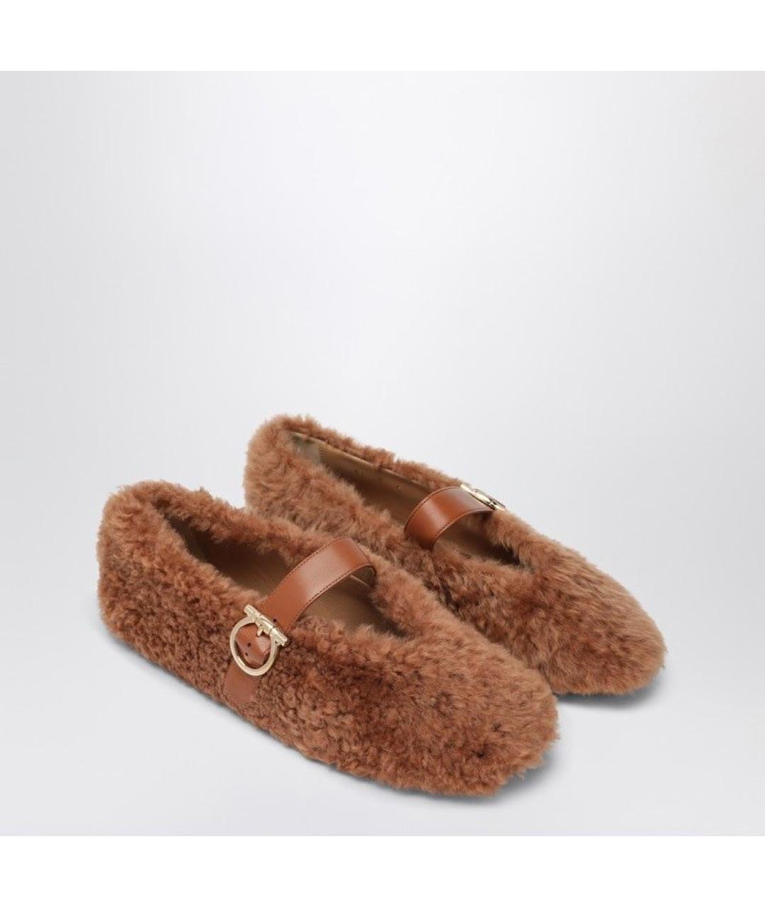 FERRAGAMO Коричневые кожаные балетки, фото 2