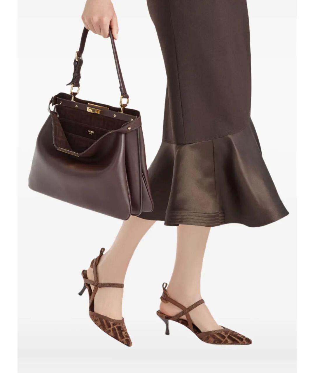 FENDI Коричневые текстильные туфли, фото 2