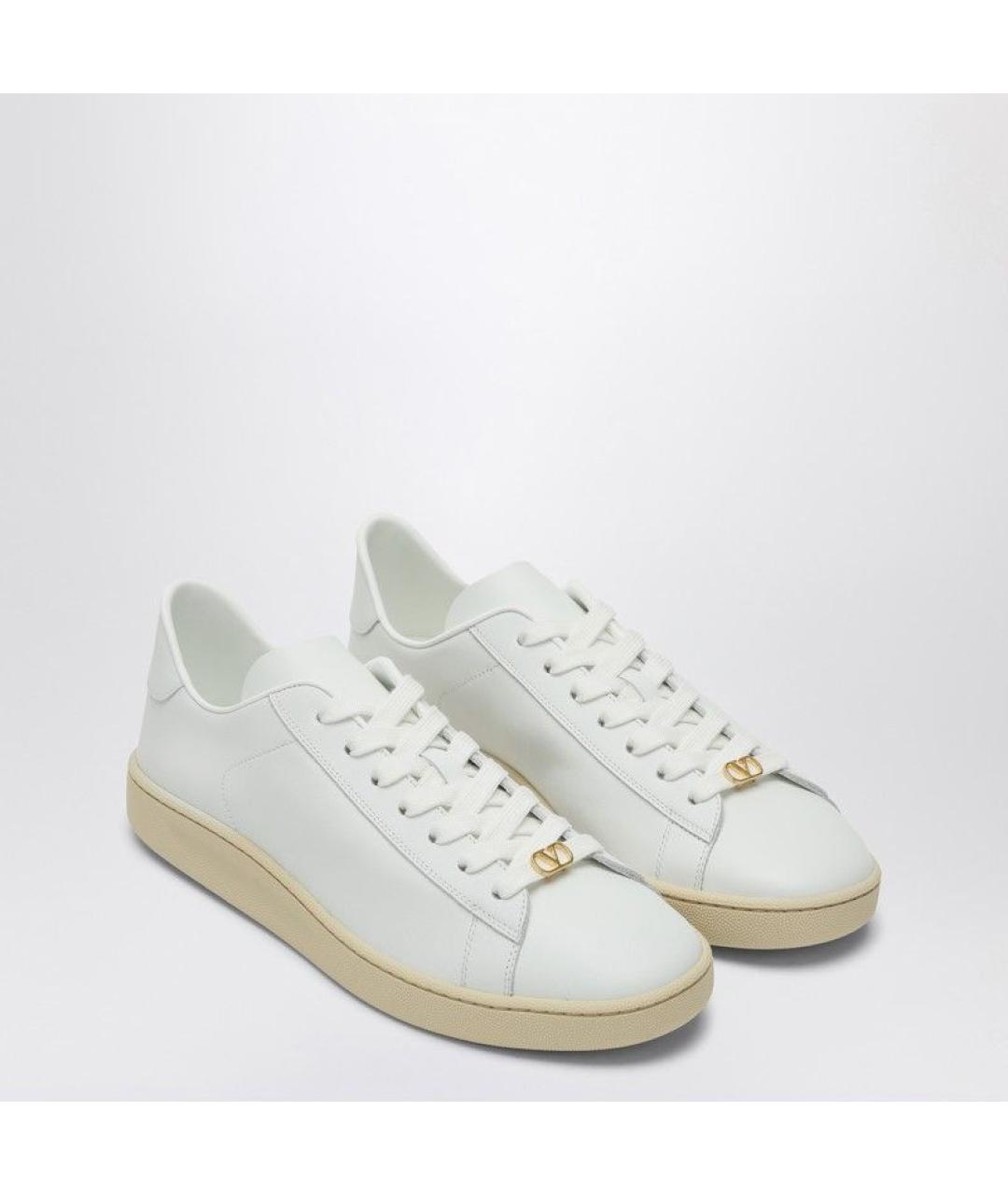 VALENTINO Белые кожаные низкие кроссовки / кеды, фото 2