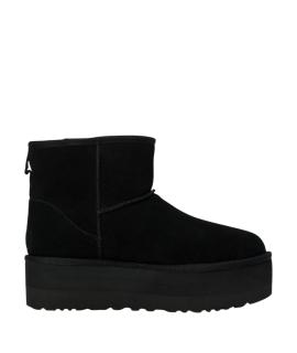 UGG AUSTRALIA Ботинки